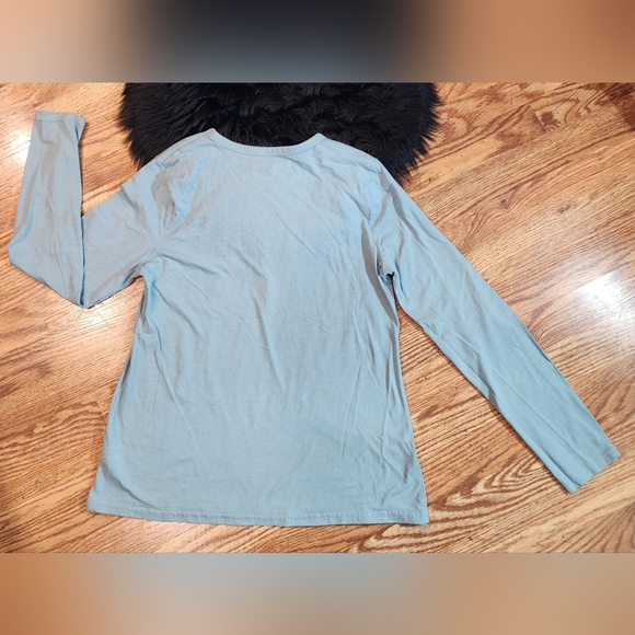 Light Robin Egg Blue Long Sleeve Tee Size L - Picture 2 of 3